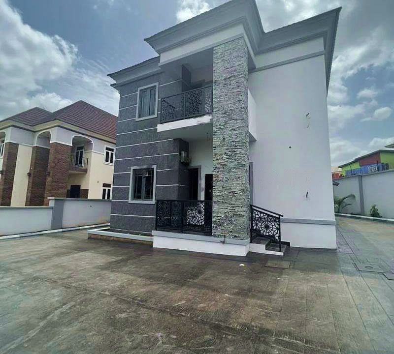 1 - 3 Bedroom Detached Duplex