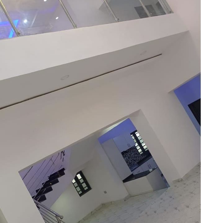 5 - 5 Bedroom Duplex